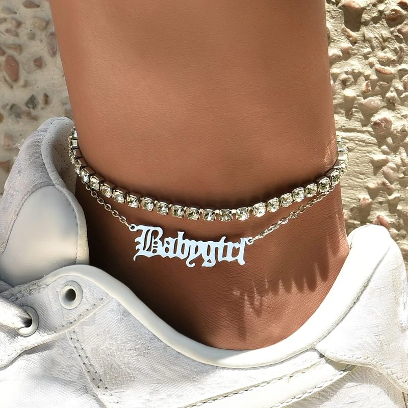 Babygirl Anklet κοσμηματα βραχιολι ποδιου
με μία αλυσίδα γεμάτι κρυσταλλάκια zircon και μία δεύτερη αλυσίδα που αναγράφει Babygirl