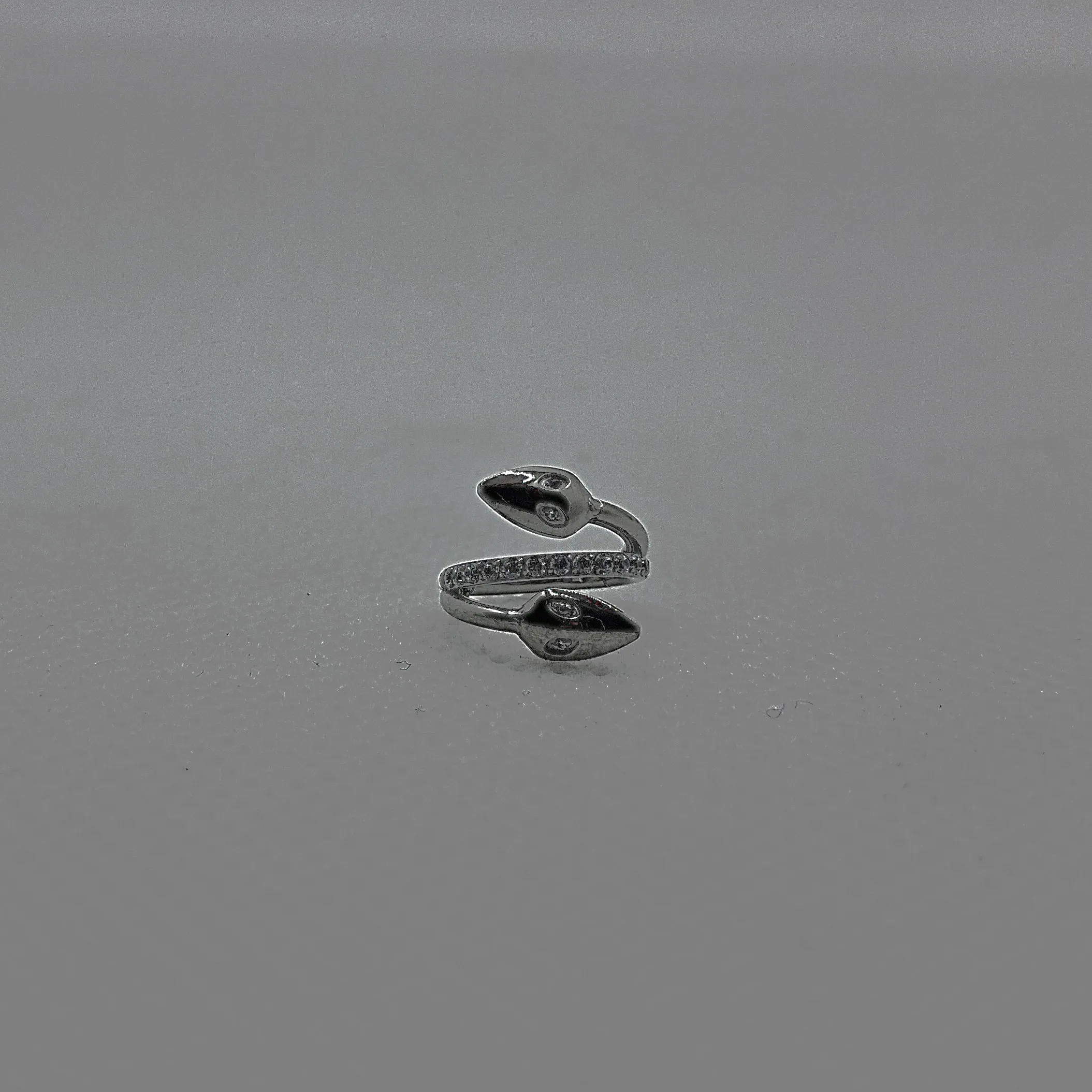Clicker piercing κρικάκι μεντεσέ φίδι με zircon πέτρες από χειρουργικό ατσάλι σε ασημί Stylehub account κοσμηματα σκουλαρικια βραχιολι δαχτυλιδι κολιε About us κοσμηματα θεσσαλονικη γυναικεια κοσμηματα ατσαλινα κοσμηματα κοσμηματα που δεν μαυριζουν φθηνα κοσμηματα κοσμηματα μαργαριταρια