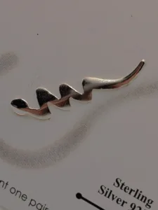 Wide Snakes Earline – Ασημένια earline σκουλαρίκια από Ασήμι 925 με snake design σε ασημί χρώμα